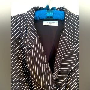 MM LaFleur size 10 navy white stripe dress with pockets!